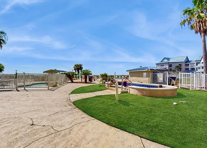 Holiday home Oceanfront At Plantation East - Shared Pools Hot Tubs Tennis Ac & Wifi Gulf Shores